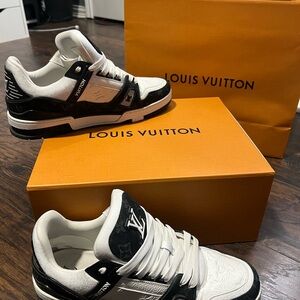 Louis Vuitton Men's Black and White Low-Top Sneakers with LV Logo